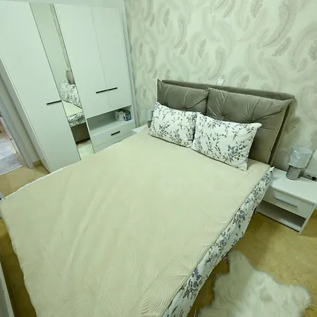 아파트 Mario King 61 즐라티보